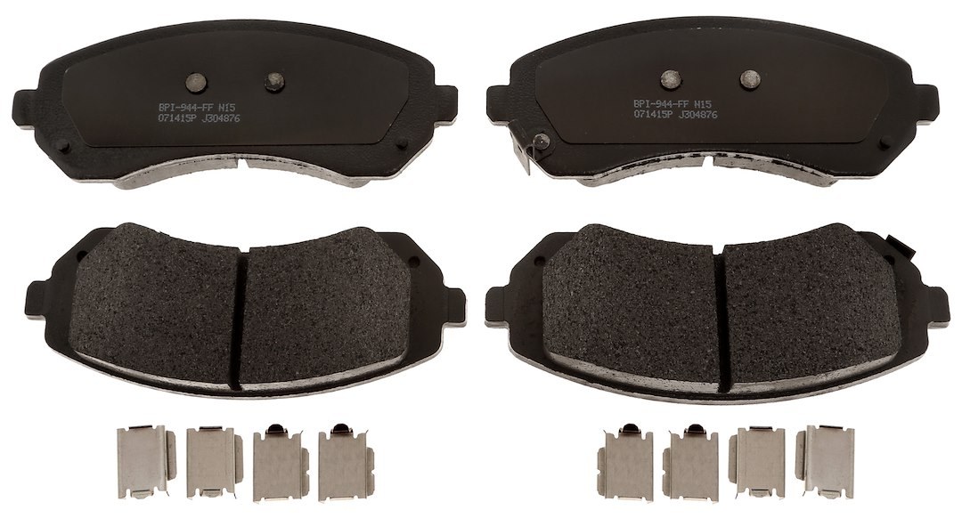 Raybestos R-Line Brake Pad, Metallic, Includes Mounting Hardware – MGD844MH