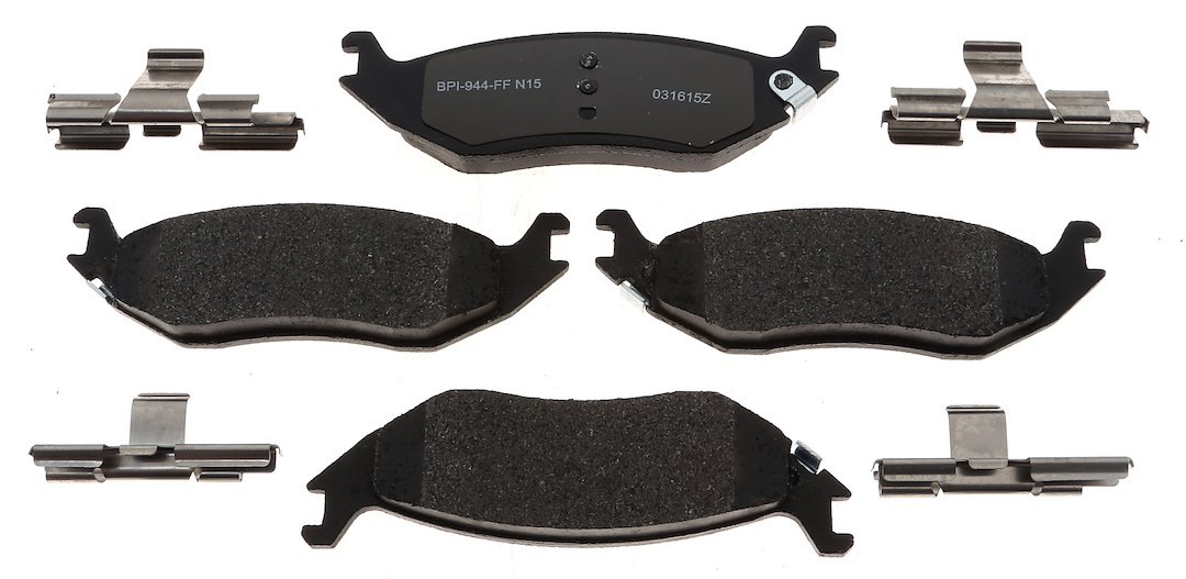 Raybestos R-Line Brake Pad, Metallic, Includes Mounting Hardware – MGD898MH