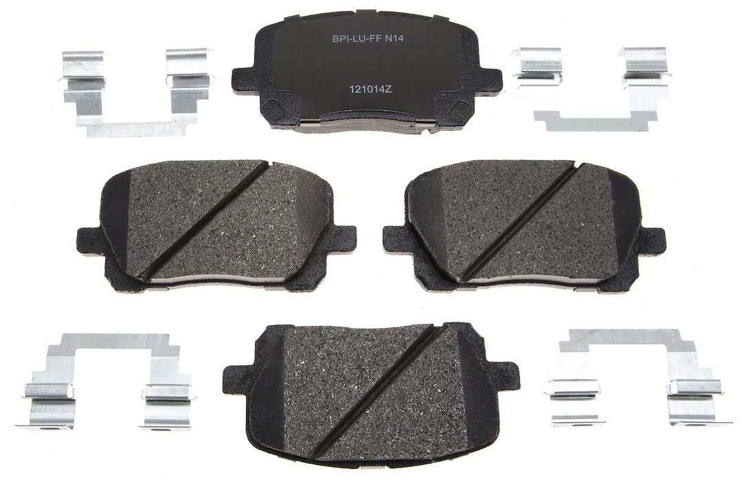 Raybestos R-Line Brake Pad, Ceramic, Includes Mounting Hardware – MGD923CH