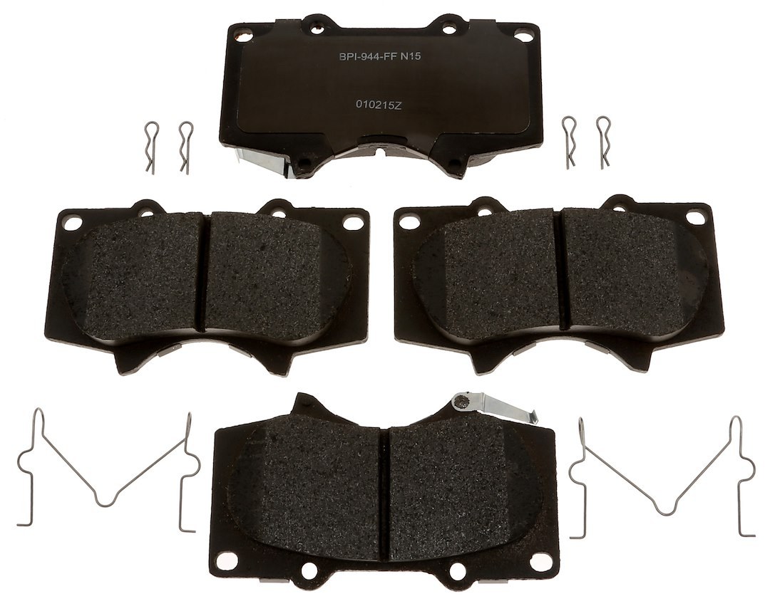 Raybestos R-Line Brake Pad, Metallic, Includes Mounting Hardware – MGD976MH