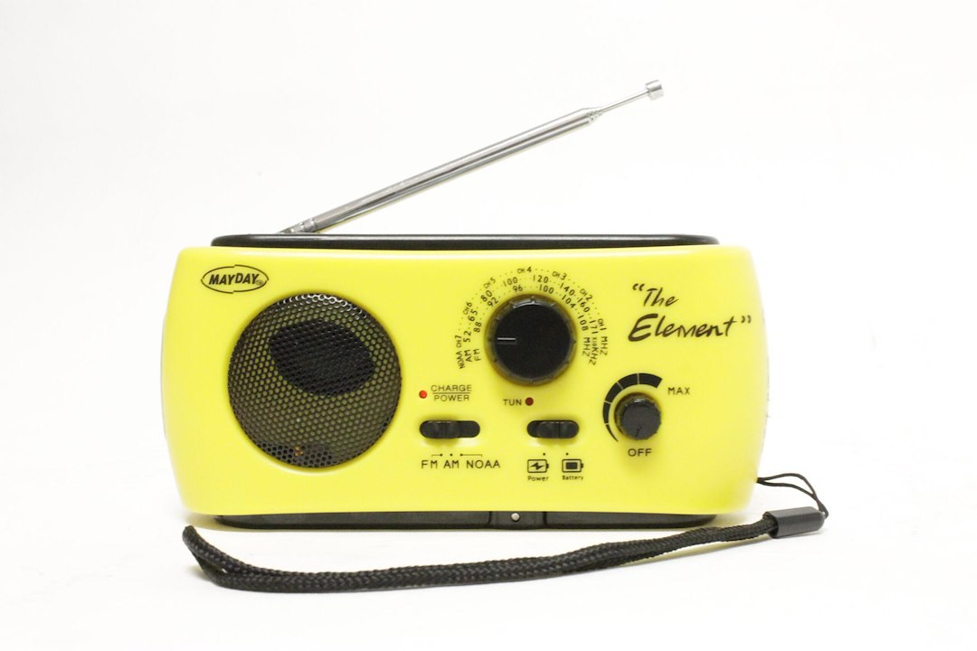 Ready Amer Radio, The Element, Portable, AM/ FM/ Noaa, USB Jack, USB Jack Input, Without Ipod/ MP3 Controls, Without GPS – 10200