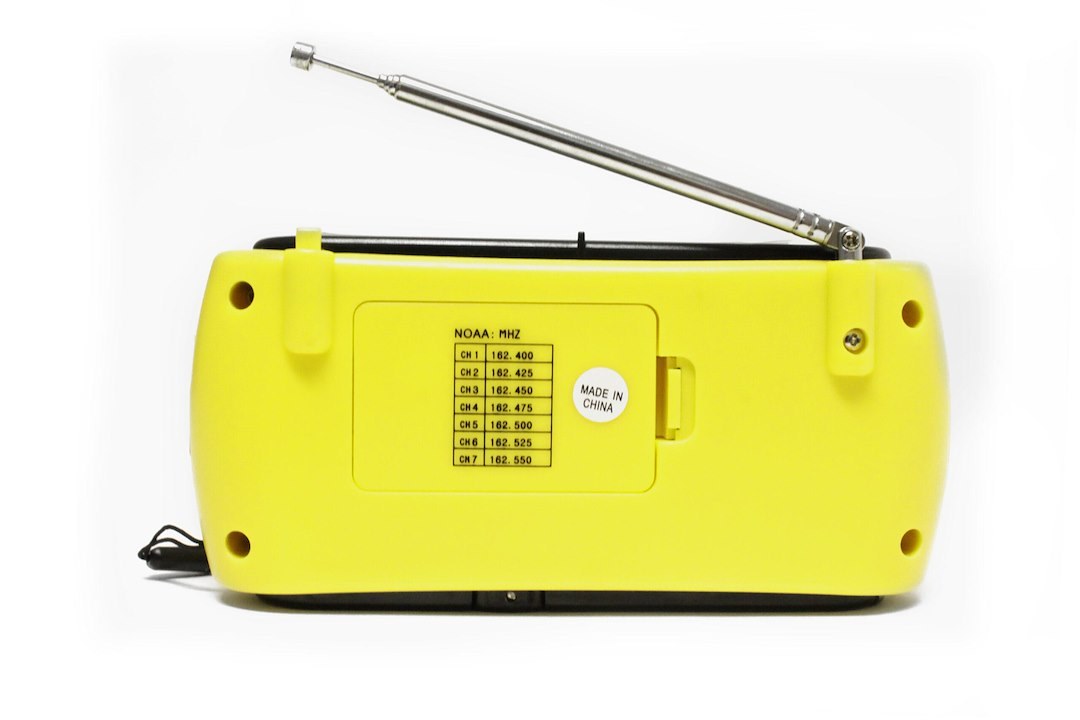 Ready Amer Radio, The Element, Portable, AM/ FM/ Noaa, USB Jack, USB Jack Input, Without Ipod/ MP3 Controls, Without GPS – 10200