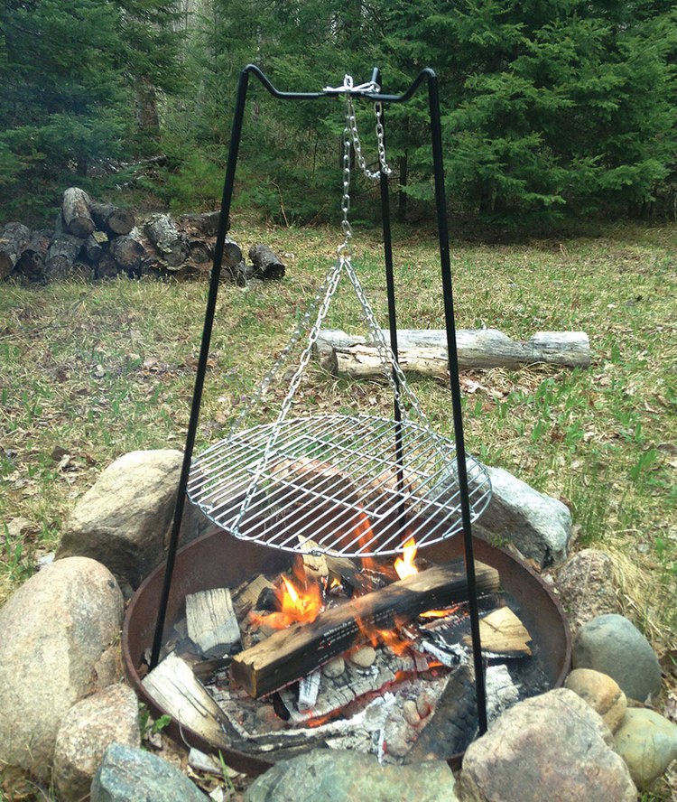 Rome Industy Campfire Grill, Tripod Style, 20-1/2 Inch Diameter Round Grilling Surface, Vertically Adjustable Up to 20 Inch, Foldable – 117EZ