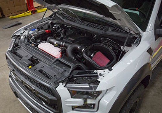 Roush Cold Air Intake, Black Tube, Synthetic Fiber Filter, With Air Box – 421981