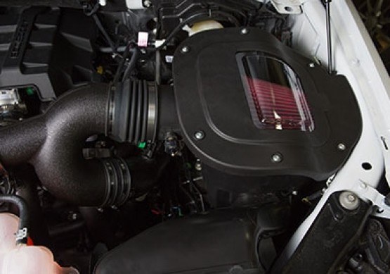Roush Cold Air Intake, Black Tube, Washable Wire Mesh Filter, With Air Box – 422089