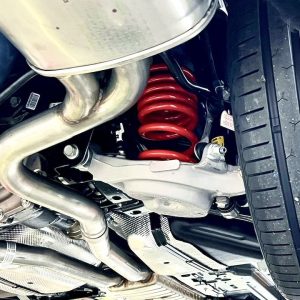 Roush Lowering Kit, 1.8 Inch Front Drop/ 1.8 Inch Rear Drop, Red, Without Shocks, 2 Front/2 Rear Coil Springs – 422289