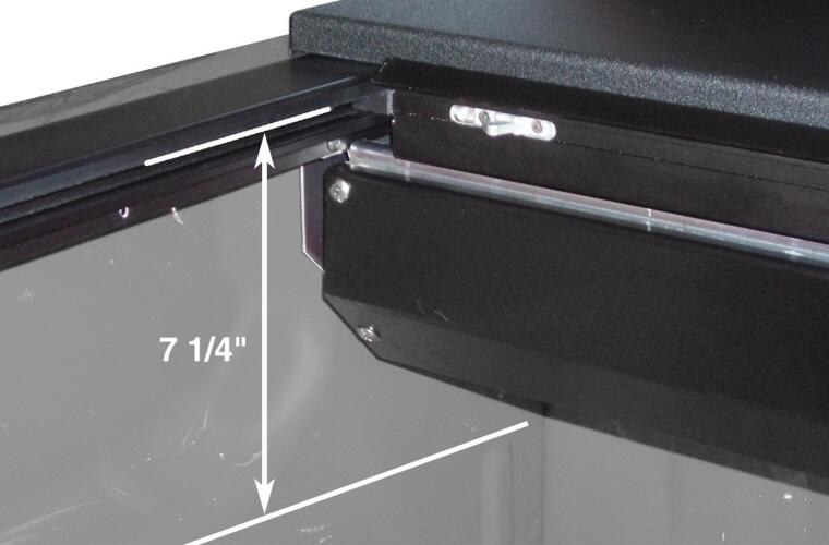 Roll N Lock Tonneau Cover, M-Series™, Manual Retractable, Lockable, Black, Vinyl – LG222M