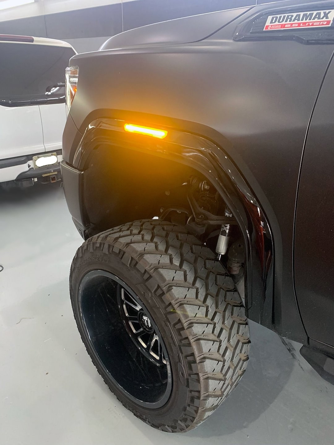 Recon Accessories Side Marker Light, Fender Flare Mount, Smoke Lens, Black Trim, LED, Amber Bulb, Set of 4 – 264230BK