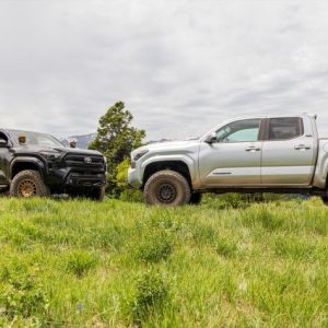 ReadyLIFT Lift Kit Suspension, Sst ® Stage 3, 3 Inch Front Lift, 1 Inch Rear Lift – 62-54360