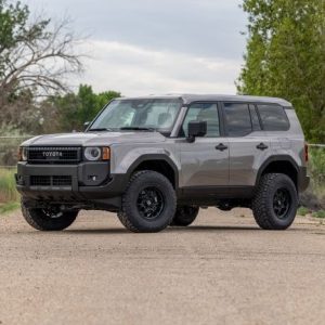 ReadyLIFT Lift Kit Suspension, Sst® Series, 2-1/2 Inch Front Lift, 1 Inch Rear Lift – 69-54255