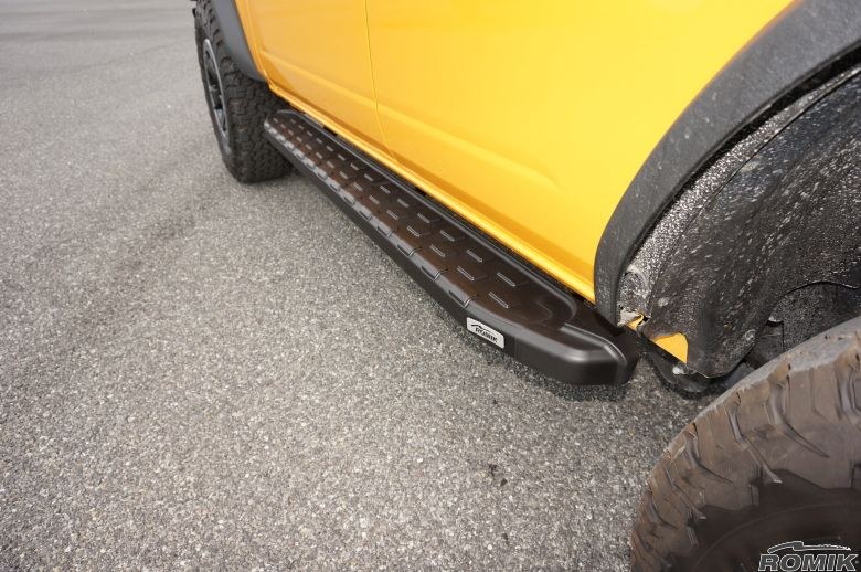 Romik USA Running Board, Rec Series, Anodized, Black, Aluminum, Unlighted, 300 Pound Capacity, With Mounting Bracket/ Hardware – 52388419