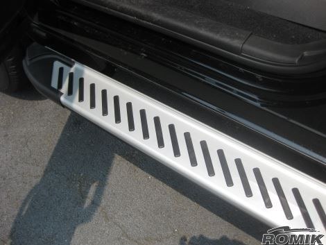 Romik USA Running Board, Ral-T Series, Polished, Silver, With Black End Caps, Aluminum, Unlighted, 450 Pound Capacity – 61345418