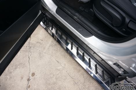 Romik USA Running Board, Ral Series, Polished, Aluminum, Unlighted, 400 Pound Capacity, With Mounting Bracket/ Hardware – 62220418