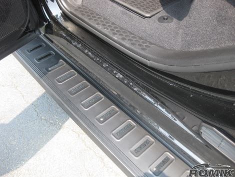 Romik USA Running Board, Rof Series, Anodized, Black, Aluminum, Unlighted, 500 Pound Capacity – 81345419