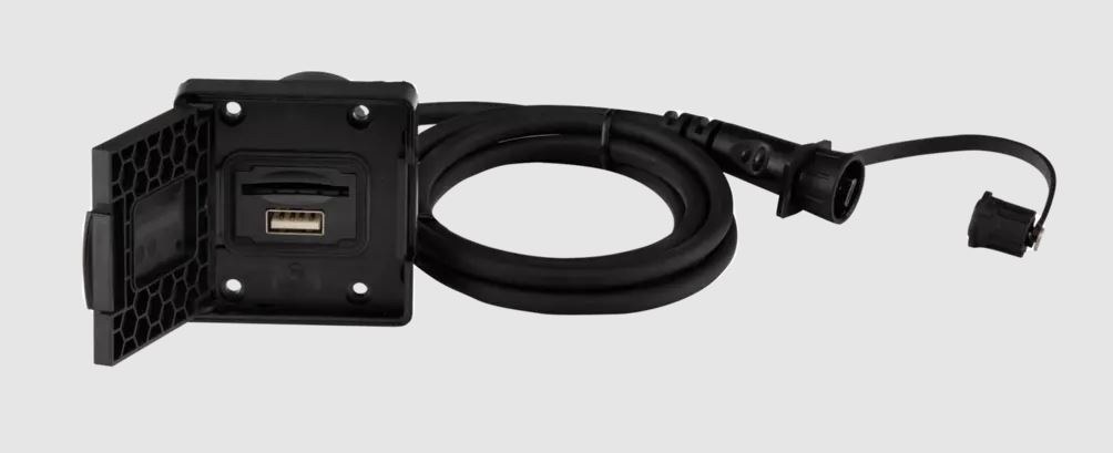 Raymarine Sd Card Reader, Remote Card Reader for Axiom Displays, With USB Socket, With Mounting Gasket/ Screws – A80440