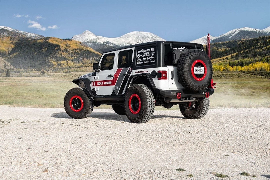 Road Armor Bumper, Stealth, One Piece Design, Mid Width, Mounting Hardware Included, Without Winch Mount, With Shackle Mounts – 5182R1B-TC