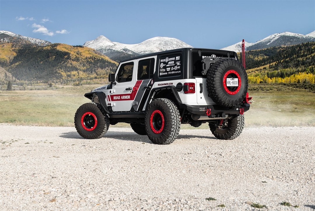 Road Armor Bumper, Stealth, One Piece Design, Mid Width, Mounting Hardware Included, Without Winch Mount, With Shackle Mounts – 5182R1B-TC