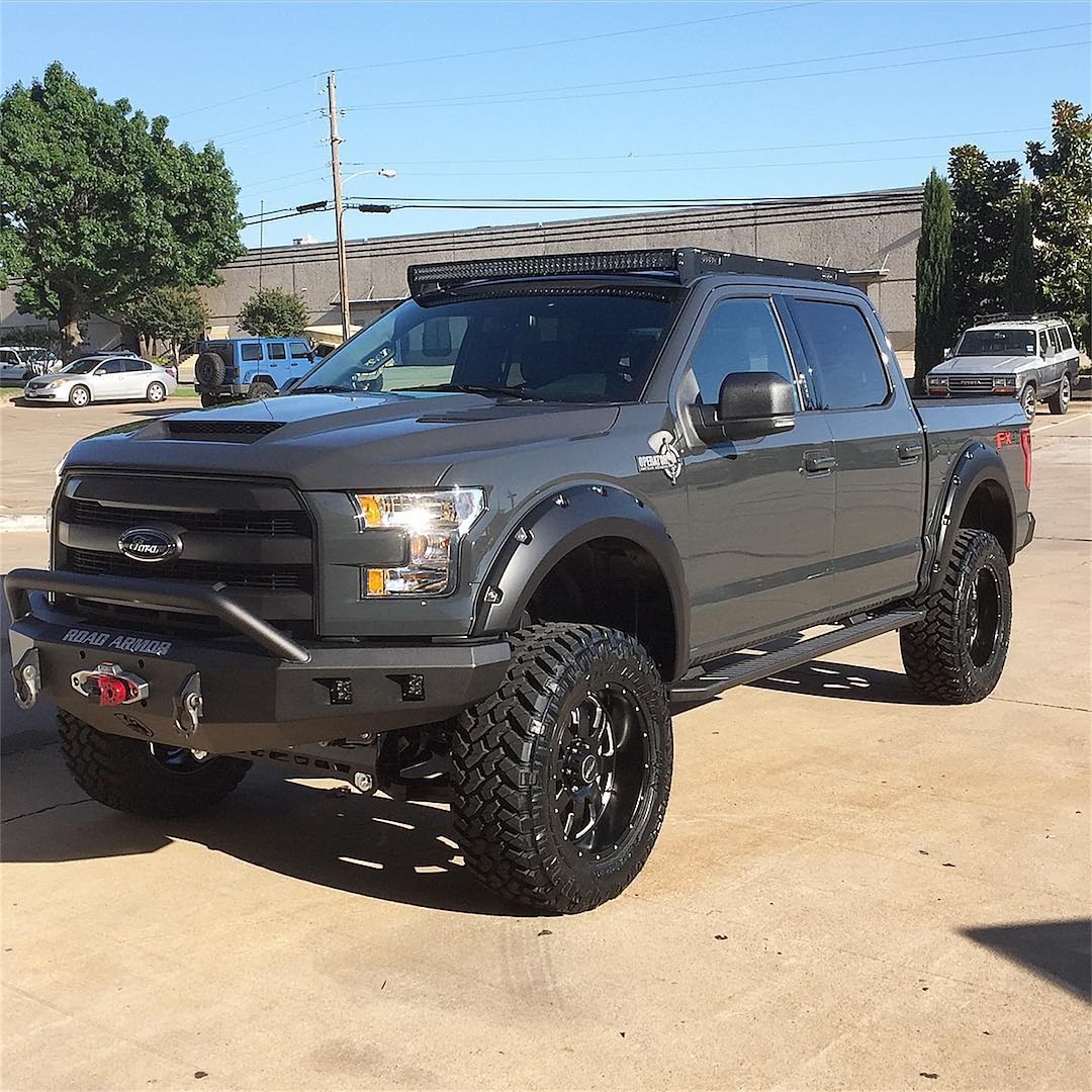 Road Armor Bumper, Stealth Pre-Runner, One Piece Design, Mounting Hardware Included, With Pre-Runner Guard, With Winch Mount – 615R4B