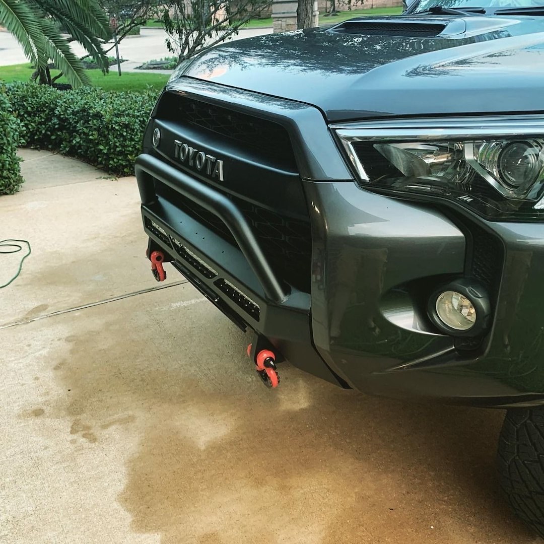 Road Armor Bumper, Stealth, One Piece Design, Low Profile, Mounting Hardware Included, With Bull Bar, With Winch Mount, With Shackle Mounts – 9151FR4B