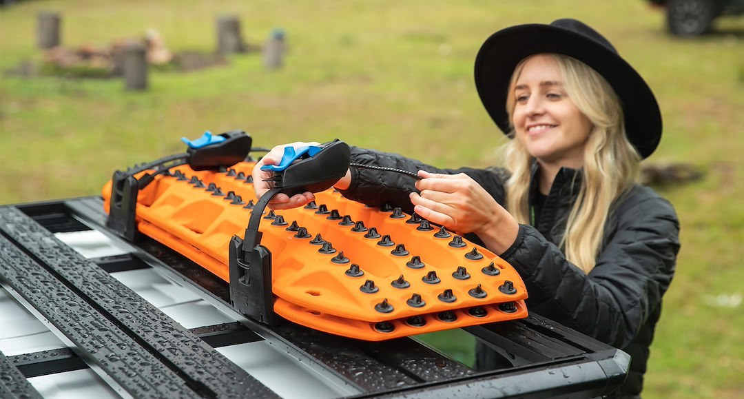 Rhino-Rack Traction Mat Mount, Stow It™, Use to Mount Pioneer™ Platform/ Reconn Deck/ Vortex™ Crossbars Horizontally or Vertically – MSIT
