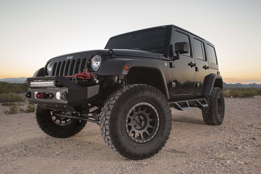 Raptor Series Bumper, Magnum Rt, One Piece Design, Mounting Hardware Included, With Rt Light Bar Mount/ Push Bar, With Winch Mount – FBM21JPN-RT