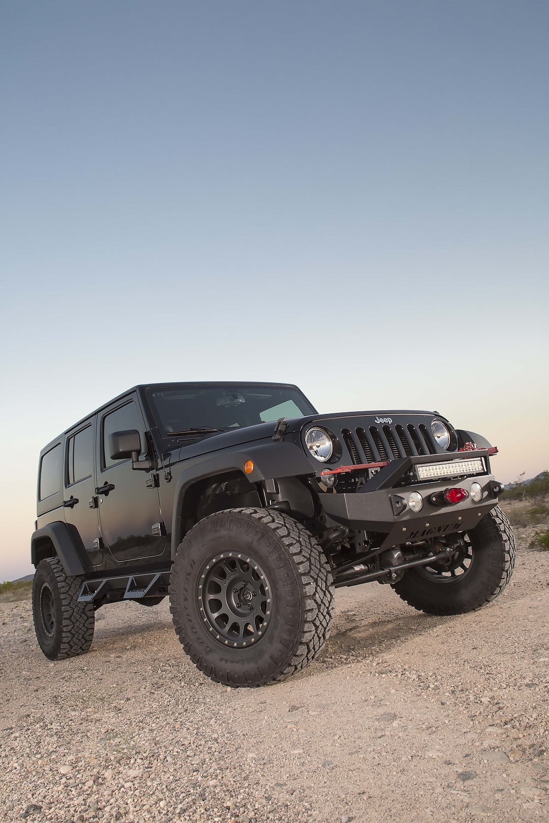 Raptor Series Bumper, Magnum Rt, One Piece Design, Mounting Hardware Included, With Rt Light Bar Mount/ Push Bar, With Winch Mount – FBM21JPN-RT