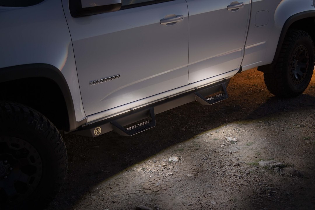 Raptor Series Nerf Bar Light Kit, Running Board Light Kit, For Magnum Rt Cab Length Steps – RT-COMPLETE4