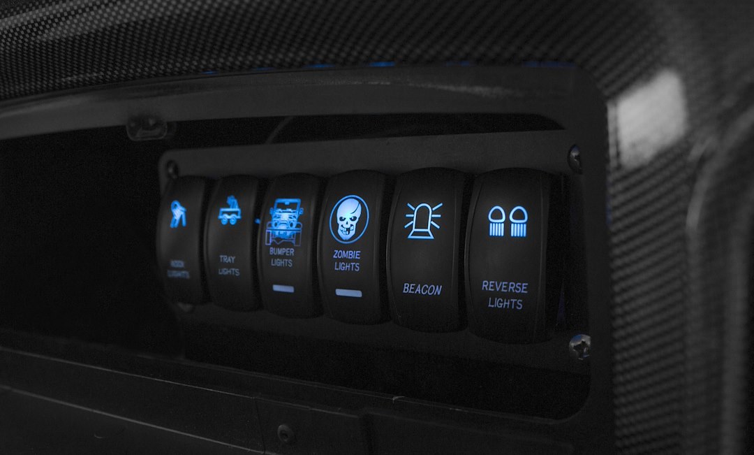 Race Sport Lighting Multi Purpose Switch, Rock Light Logo, 12 Volt DC, 20 Amp, Rocker Switch, Blue LED Radiance, Black – RSLJ14B