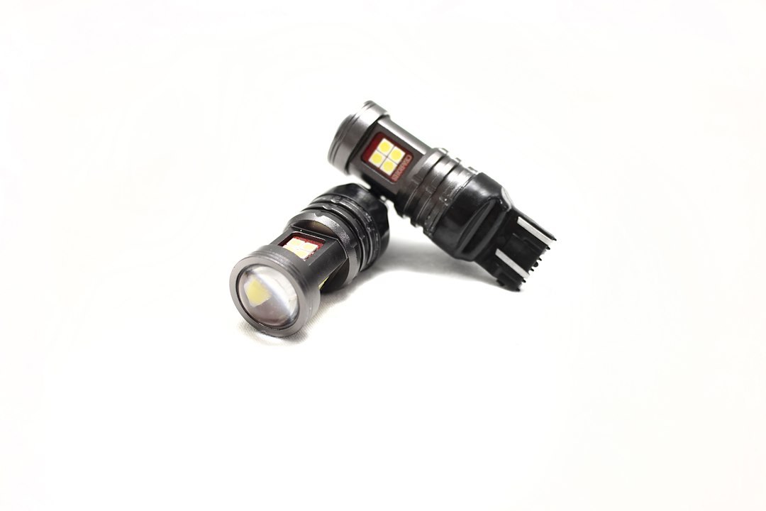 Race Sport Lighting Multi Purpose Light Bulb – LED, Terminator Series, 7443 LED Bulb, White, Set of 2 – RSTB7443W