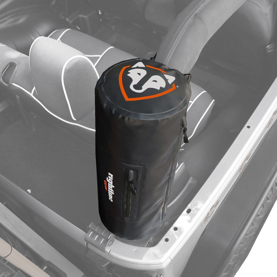 Rightline Cargo Bag, Straps to Roll Bar, 20 Inch Length X 8 Inch Depth, Main Compartment and Zippered Side Pocket – 100J70-B