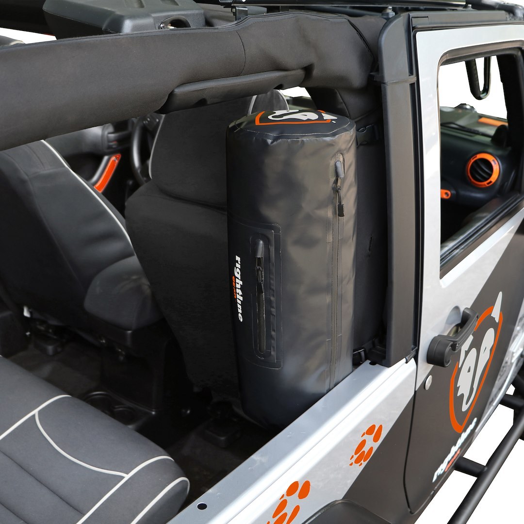 Rightline Cargo Bag, Straps to Roll Bar, 20 Inch Length X 8 Inch Depth, Main Compartment and Zippered Side Pocket – 100J70-B