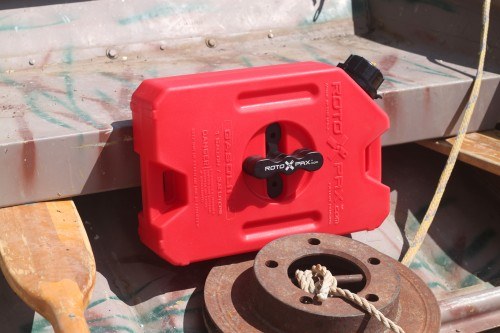 Rotopax Liquid Storage Container, Red, 1 Gallon, Bolt-On/ Free Standing, Formulated Plastic, Epa and Carb Compliant, Designed to Hold Gas – RX-1G