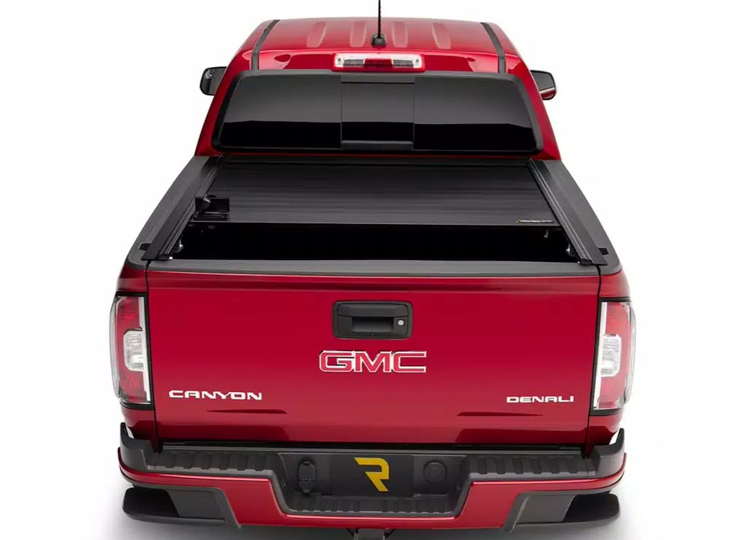 Retrax Tonneau Cover, Retraxpro Mx, Manual Retractable, Low Profile, Powder Coated Matte Black, Aluminum, Key Lock – 80337RTX