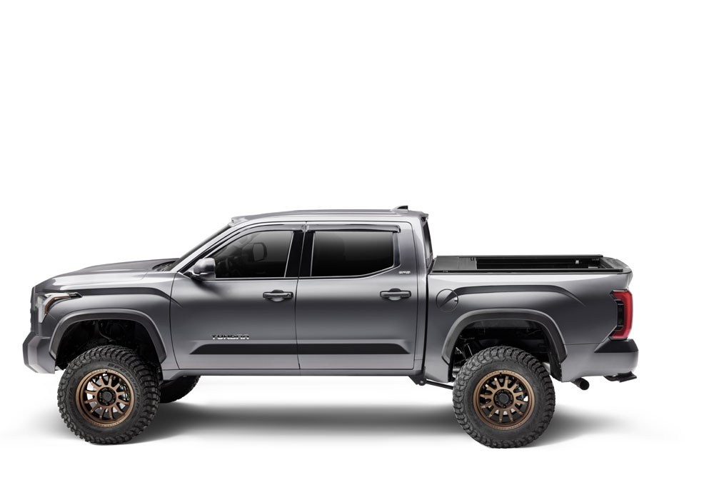 Retrax Tonneau Cover, Retrax Eq, Power Retractable, Matte Black, Aluminum, Remote Control Lock, With LED Light – EQ0383-1