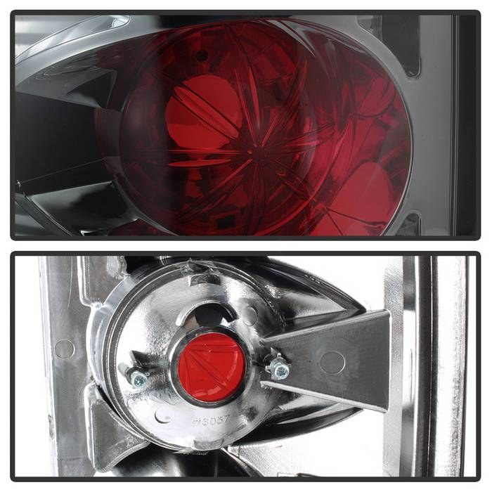 Spyder Auto Tail Light Assembly, Uses OE Bulbs, Euro Smoke Lens, Chrome Plated Housing, Set of 2 – 5002600