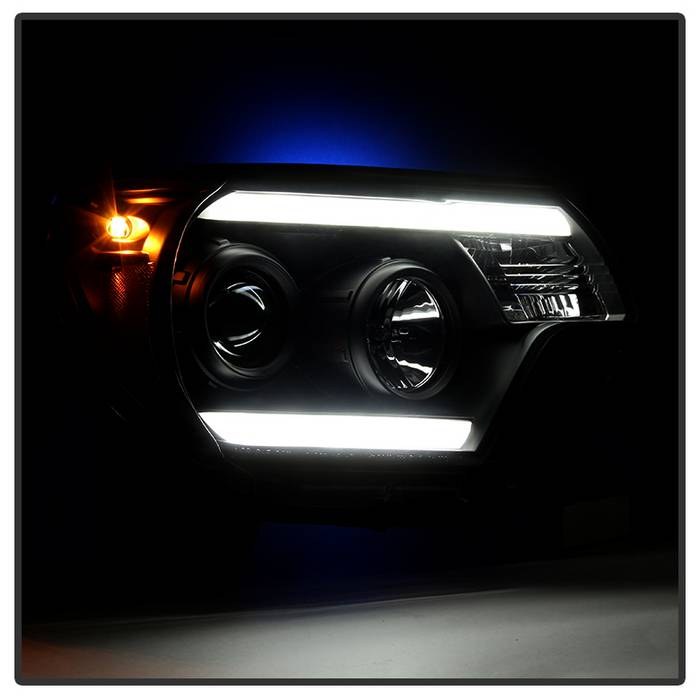 Spyder Auto Headlight Assembly, Signature Series, Projector Beam with Bar Style Daytime Running Light – 5081711