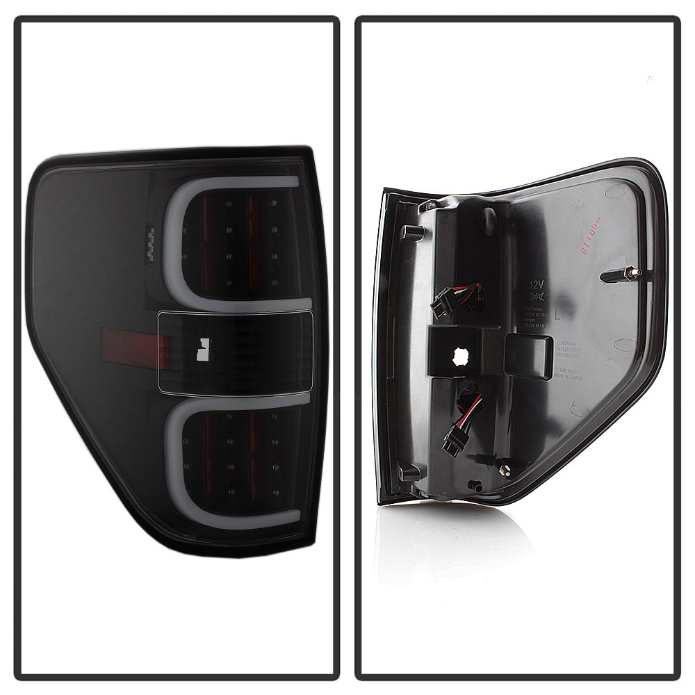 Spyder Auto Tail Light Assembly, Bar Style LED, Clear Lens, Black Housing, Clear Bulb, Set of 2 – 5082169