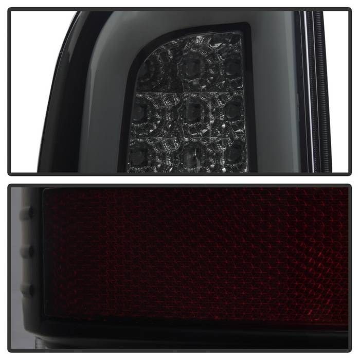 Spyder Auto Tail Light Assembly, Version 3, LED, Smoke Lens/ Red Reflector, Black Housing, Red Bulb, Set of 2, Light Bar Style – 5084729