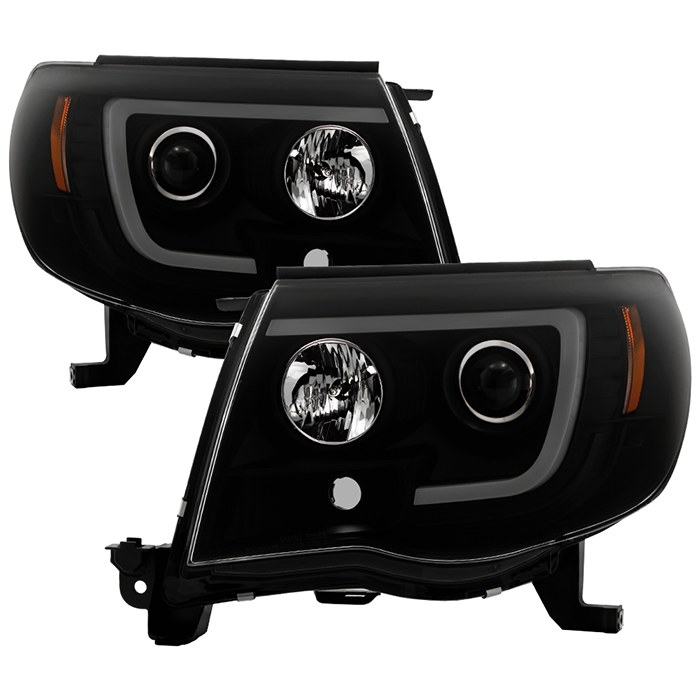 Spyder Auto Headlight Assembly, Signature Series, Projector Beam with Daytime Running Light, H1 Halogen High Beam/ H1 Halogen Low Beam Bulb – 5085771