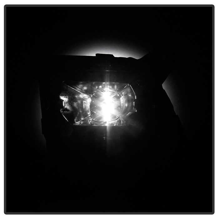 Spyder Auto Driving/ Fog Light, LED Bulb, Clear Bulbs, OE Size/ Shape, Fog Beam, Clear Lens, Black Housing, OE Mount, With Universal Switch – 5086983
