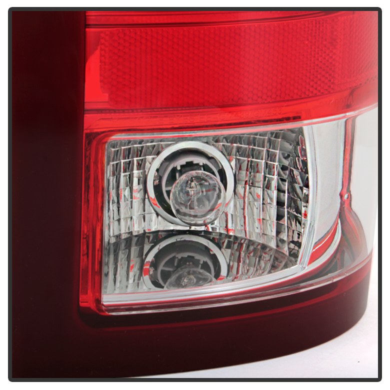 Spyder Auto Tail Light Assembly, Uses Stock Bulbs, Red/ Clear Lens, Black Housing, Single – 9032004