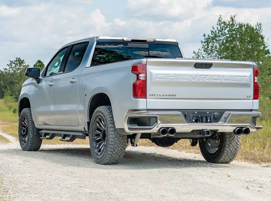 Superlift Lift Kit Suspension, Bilstein, 3 Inch Front Lift, 1-1/2 Inch Rear Lift, With Rear Bilstein Shock Absorbers IN Kit – 3900B