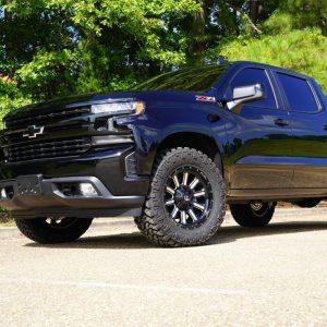 Superlift Leveling Kit Suspension, 2 Inch Lift, Strut Assembly Spacer, With Lower Strut Extensions/ Hardware – 40040