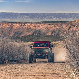 Superlift Lift Kit Suspension, 2 Inch Front Lift, 2 Inch Rear Lift, Without Shock Absorbers IN Kit – Shock Change Not Necessary – 9735