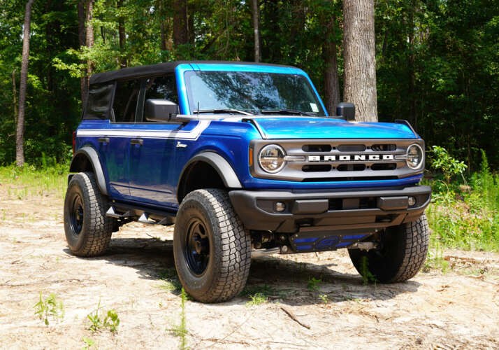 Superlift Lift Kit Suspension, 6 Inch Front Lift, 6 Inch Rear Lift, Without Shock Absorbers IN Kit – Shock Change Not Necessary – K1024