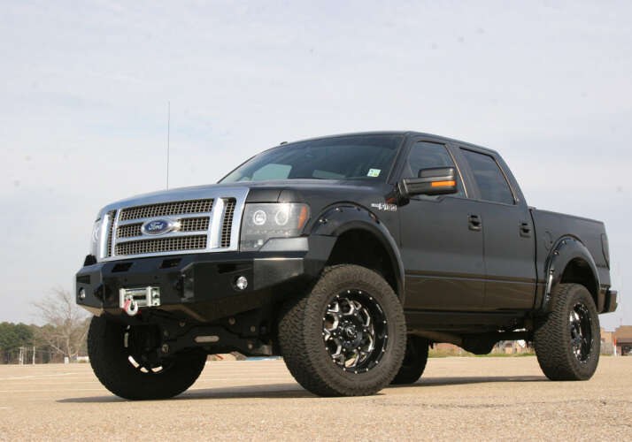 Superlift Lift Kit Suspension, 4-1/2 Inch Front Lift, 4-1/2 Inch Rear Lift, With Rear Superide Shock Absorbers IN Kit – K178