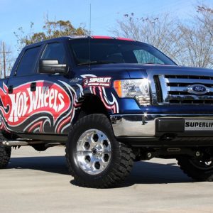 Superlift Lift Kit Suspension, 4-1/2 Inch Front Lift, 4-1/2 Inch Rear Lift, With Rear Bilstein Shock Absorbers IN Kit – K178B