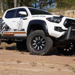 Superlift Lift Kit Suspension, Fox 2.0 Series, 4-1/2 Inch Front Lift, 4-1/2 Inch Rear Lift – K250FX