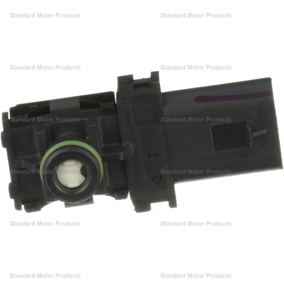 Standard Motor Products Manifold Absolute Pressure Sensor, 3 Male Blade Terminal, Black – AS737