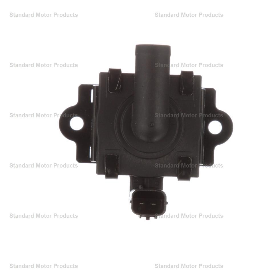 Standard Motor Products Vapor Canister Vent Solenoid, Intermotor ®, Genuine Intermotor Quality – CP414